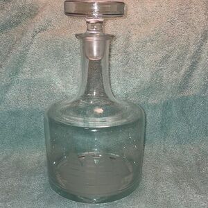 Clear Glass Decanter with Stopper